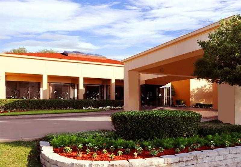 Courtyard By Marriott Dallas Richardson At Spring Valley Bagian luar foto